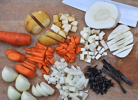 recette soupe oignons navets ânais carottes